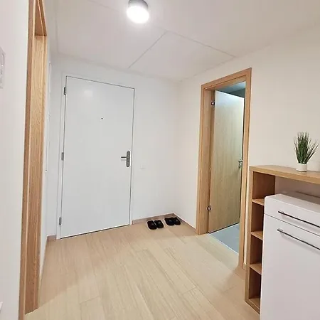 דירה New Modern 2 Rooms Apartment In Bratislava ברטיסלאבה